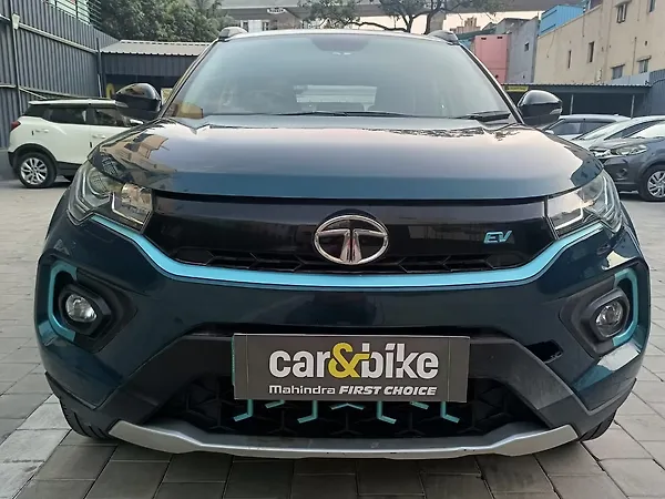 Tata Nexon EV XZ Plus LUX - Photo 3