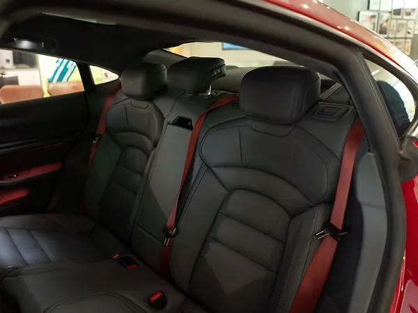 Porsche Taycan Turbo [2021-2023] - Photo 7