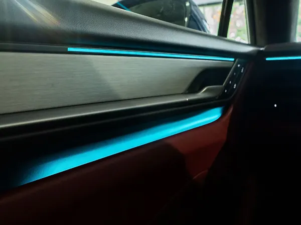 Porsche Macan Electric SUV - Photo 5