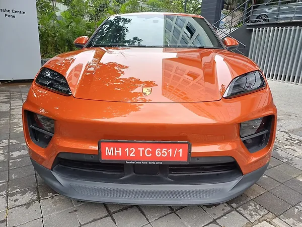 Porsche Macan Electric SUV - Photo 3