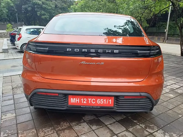 Porsche Macan Electric SUV - Photo 5