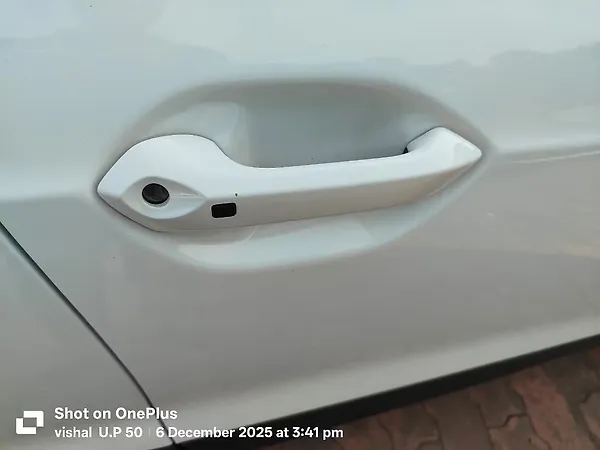 Tata Punch EV Empowered Plus S long Range 7.2 Fast Charger - Photo 8