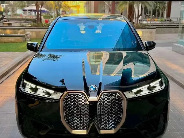 BMW iX xDrive 40