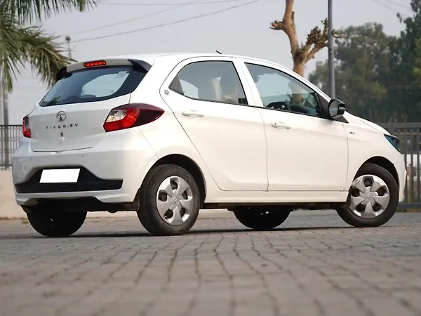 Tata Tiago EV XT Medium Range [2022-2025] - Photo 7