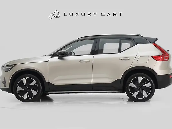 Volvo EX40 Plus - Photo 3