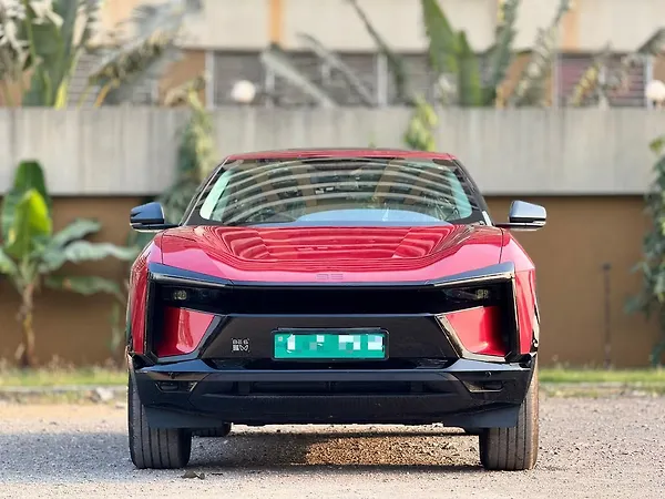 Mahindra Be 6 Pack Two 59.0 kWh No Charger - Photo 2