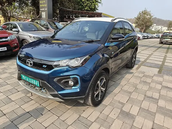 Tata Nexon EV XZ Plus - Photo 5
