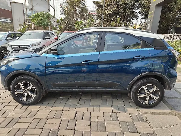 Tata Nexon EV XZ Plus - Photo 6