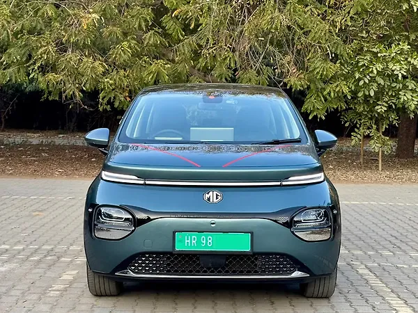 MG Windsor EV Essence 38.0 kWh - Photo 2