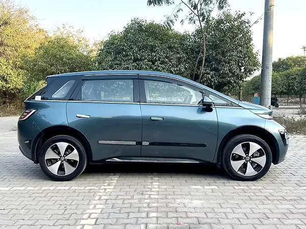 MG Windsor EV Essence 38.0 kWh - Photo 4