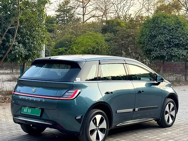 MG Windsor EV Essence 38.0 kWh - Photo 6