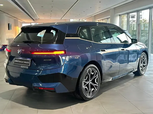 BMW iX xDrive 50 - Photo 7