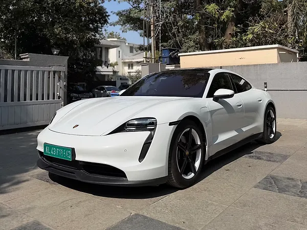 Porsche Taycan 4S [2021-2023] - Photo 3