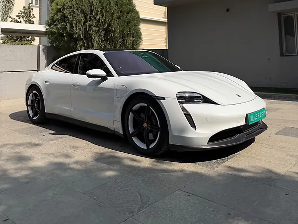 Porsche Taycan 4S [2021-2023] - Photo 4