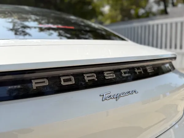 Porsche Taycan 4S [2021-2023] - Photo 7