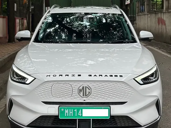 MG ZS EV Essence 50.3 kWh Dark Grey - Photo 2