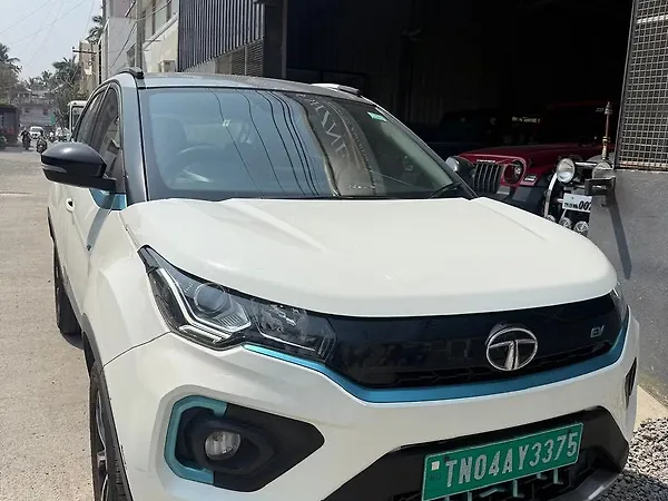 Tata Nexon EV XZ Plus - Photo 2
