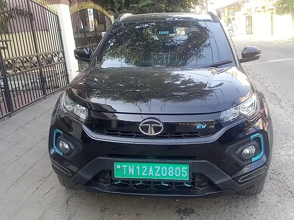 Tata Nexon EV XZ Plus 7.2 KW Fast Charger - Photo 1