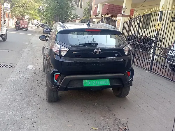 Tata Nexon EV XZ Plus 7.2 KW Fast Charger - Photo 7