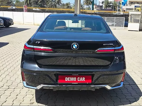 BMW i7 eDrive50 M Sport - Photo 5