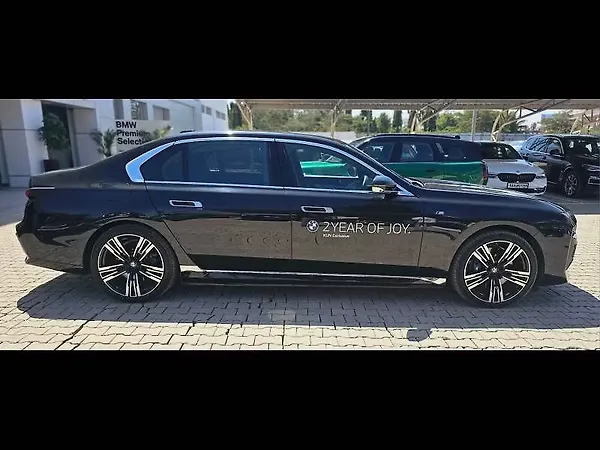 BMW i7 eDrive50 M Sport - Photo 7