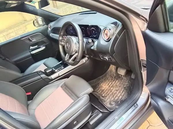 Mercedes-Benz EQB 350 4MATIC - Photo 7