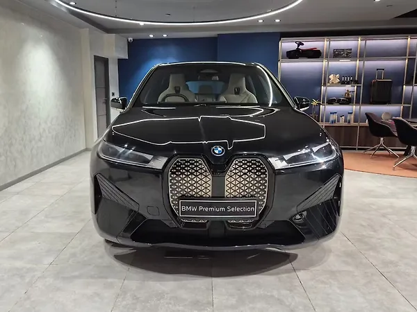 BMW iX xDrive 50 - Photo 4