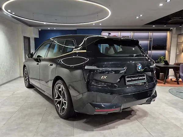 BMW iX xDrive 50 - Photo 5