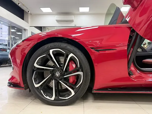 MG Cyberster GT 77.0 kWh Dual Tone - Photo 7