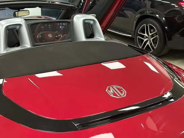 MG Cyberster GT 77.0 kWh Dual Tone - Photo 8