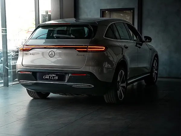 Mercedes-Benz EQC 400 4MATIC - Photo 8