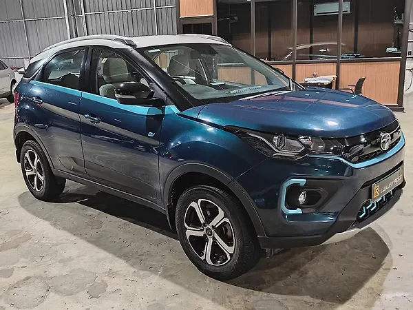 Tata Nexon EV XZ Plus - Photo 3