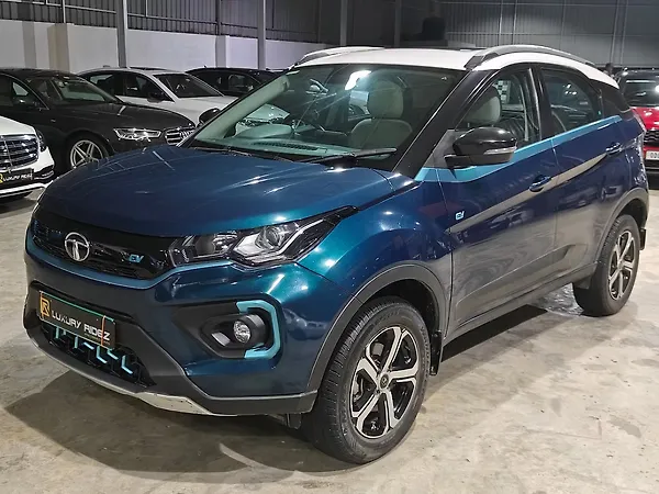 Tata Nexon EV XZ Plus - Photo 4