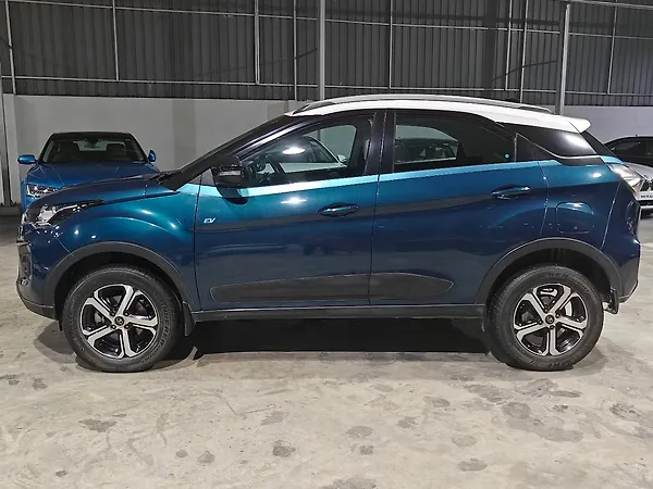 Tata Nexon EV XZ Plus - Photo 7