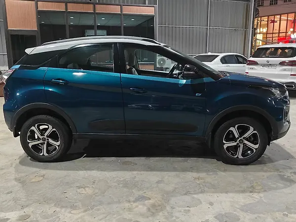 Tata Nexon EV XZ Plus - Photo 8