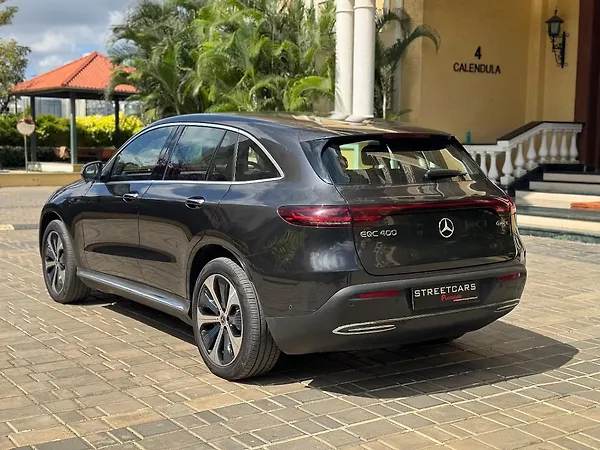 Mercedes-Benz EQC 400 4MATIC - Photo 7
