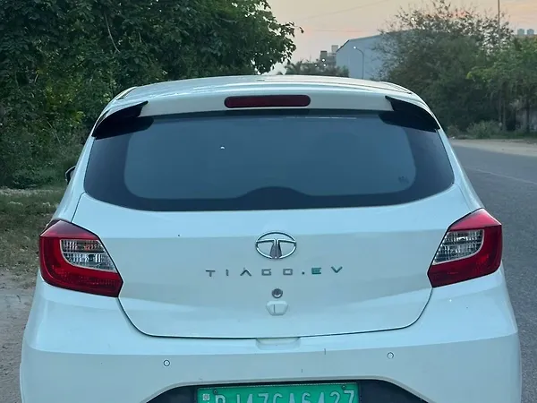 Tata Tiago EV XT Long Range [2022-2025] - Photo 3