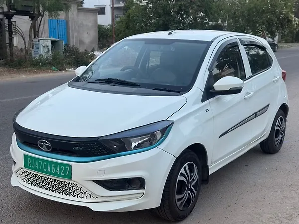 Tata Tiago EV XT Long Range [2022-2025] - Photo 5