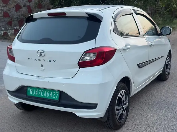 Tata Tiago EV XT Long Range [2022-2025] - Photo 6