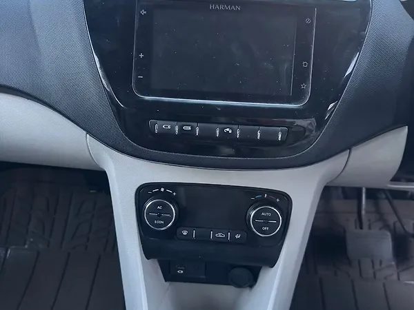 Tata Tiago EV XT Long Range [2022-2025] - Photo 7