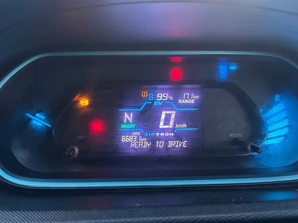 Tata Tiago EV XT Long Range [2022-2025] - Photo 8