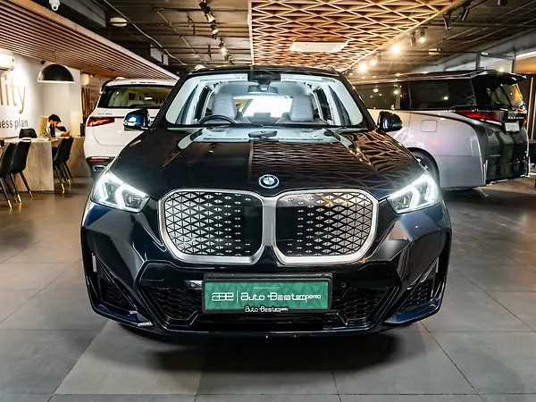 BMW iX1 eDrive20L M Sport - Photo 1