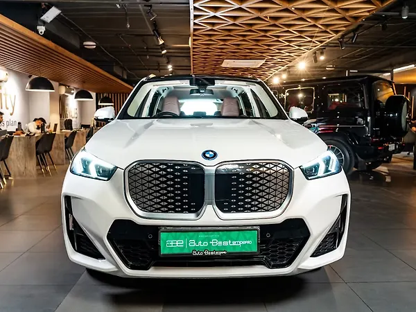 BMW iX1 eDrive20L M Sport - Photo 1