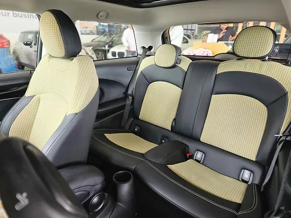 Mini Cooper SE Charged Edition - Photo 4