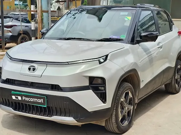 Tata Punch EV Empowered Plus S long Range 7.2 Fast Charger - Photo 3