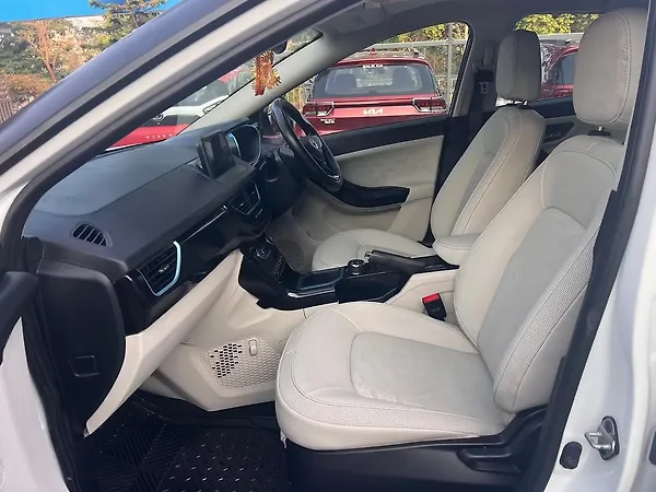 Tata Nexon EV XZ Plus LUX - Photo 7