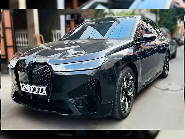 BMW iX xDrive 40 - Photo 3