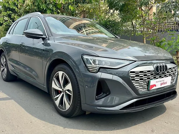 Audi Q8 e-tron 55 - Photo 6