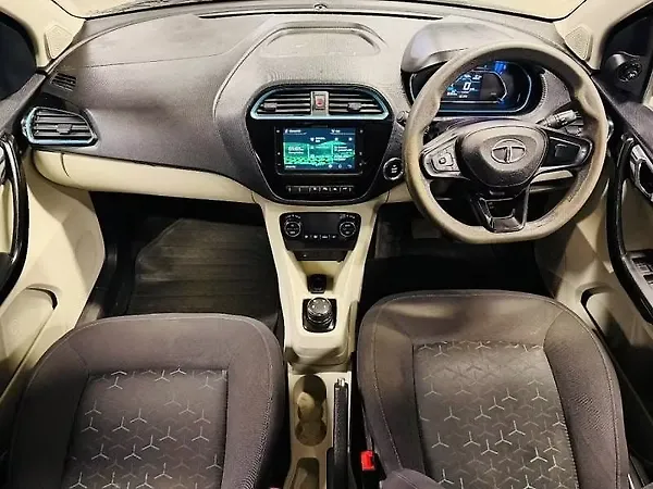 Tata Tigor EV XZ Plus 26.0 kWh - Photo 6