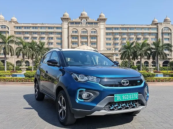 Tata Nexon EV XZ Plus - Photo 2